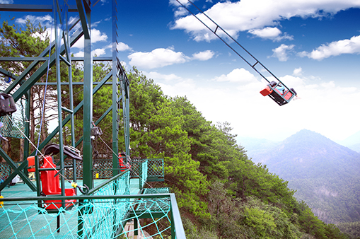 懸崖秋千-浙江鵬鳴游樂設(shè)備有限公司